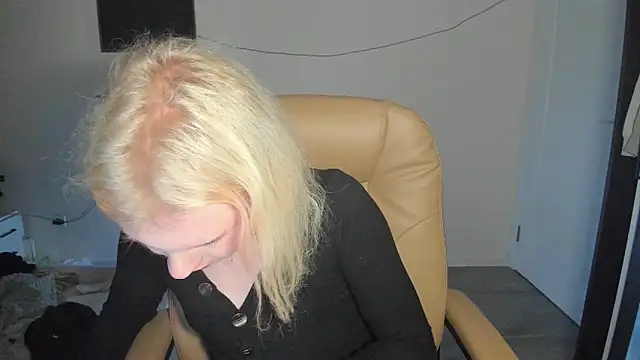 Snapshot of Sasyhk0 chatting on December 20, 2025, 9:06 pm Sasyhk0 online show from December 20, 2025, 9:06 pm