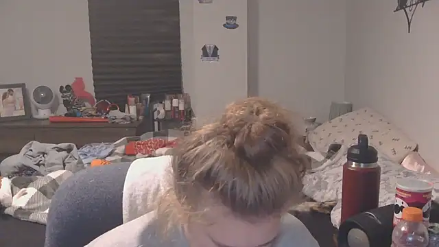 Snapshot of Sexyblonde12344 chatting on September 17, 2025, 2:41 pm Sexyblonde12344 online show from September 17, 2025, 2:41 pm