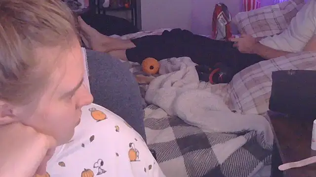 Snapshot of Sexyblonde12344 chatting on October 15, 2025, 2:32 am Sexyblonde12344 online show from October 15, 2025, 2:32 am