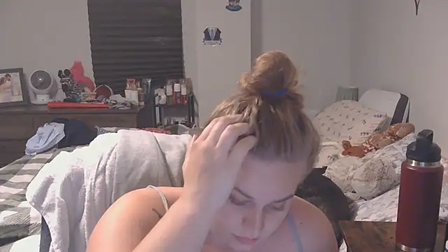 Snapshot of Sexyblonde12344 chatting on September 14, 2025, 3:12 pm Sexyblonde12344 online show from September 14, 2025, 3:12 pm