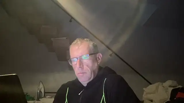 Snapshot of choupipat1 chatting on October 2, 2025, 5:33 am choupipat1 online show from October 2, 2025, 5:33 am