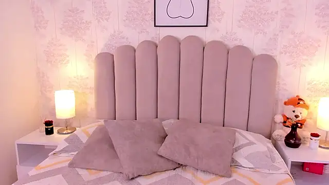 ShaynaHosk online show from March 15, 2026, 5:31 pm