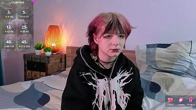 Snapshot of TaiteBeat chatting on September 30, 2025, 6:47 pm TaiteBeat online show from September 30, 2025, 6:47 pm