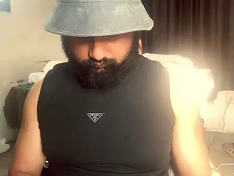 Snapshot of Dollseye chatting on February 19, 2026, 11:18 am Dollseye online show from February 19, 2026, 11:18 am