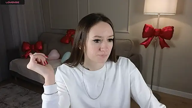 cutienaughtygirl online show from February 12, 2026, 9:42 am