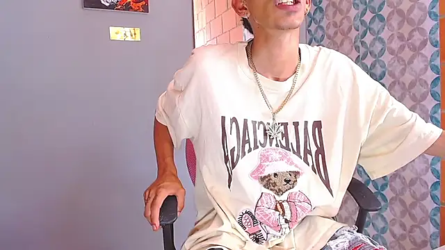 briamhoconor xh online show from April 28, 2026, 4:22 pm