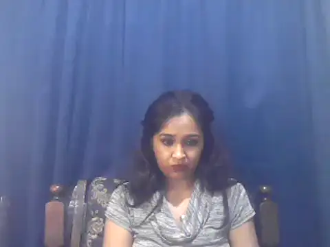 Snapshot of cute_indianxo chatting on November 25, 2025, 9:48 pm cute indianxo online show from November 25, 2025, 9:48 pm