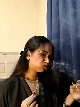 Snapshot of cute_indianxo chatting on May 3, 2026, 8:01 pm cute indianxo online show from May 3, 2026, 8:01 pm