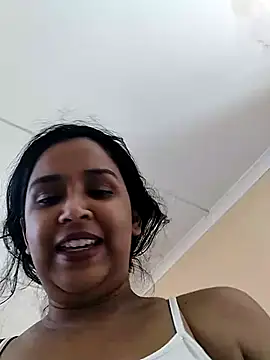 Snapshot of cute_indianxo chatting on December 17, 2025, 9:58 am cute indianxo online show from December 17, 2025, 9:58 am