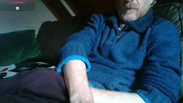 Snapshot of Vrenico-SC chatting on February 14, 2026, 12:38 pm Vrenico-SC online show from February 14, 2026, 12:38 pm