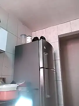 Snapshot of dyjaA chatting on November 11, 2025, 11:16 am dyjaA online show from November 11, 2025, 11:16 am