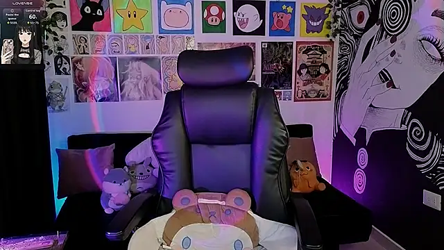 Yuhwan  online show from February 11, 2026, 10:53 pm