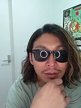 specialz0831 online show from November 17, 2025, 12:53 pm