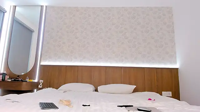 sakura ice online show from July 18, 2026, 3:26 am