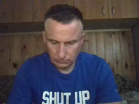 Maksymilian1 online show from November 28, 2025, 8:09 pm