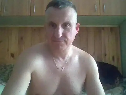 Maksymilian1 online show from May 31, 2026, 3:29 pm