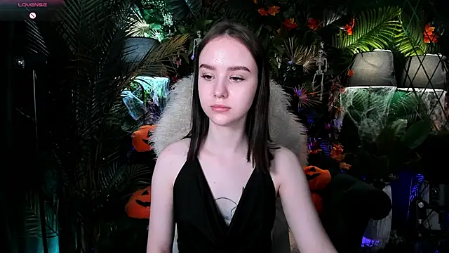 MarySparkle online show from October 28, 2025, 3:51 am