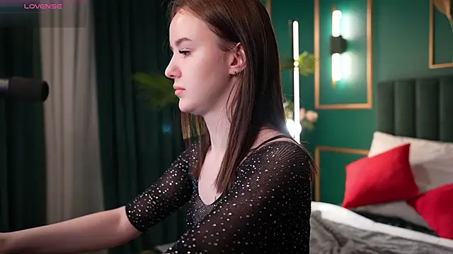 MarySparkle online show from February 19, 2026, 4:42 am