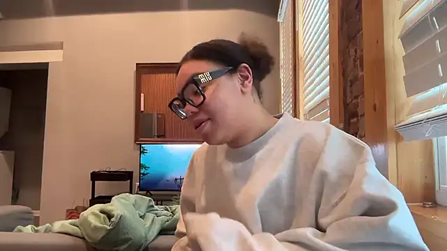 Snapshot of zahrabliss chatting on January 7, 2026, 4:45 pm zahrabliss online show from January 7, 2026, 4:45 pm