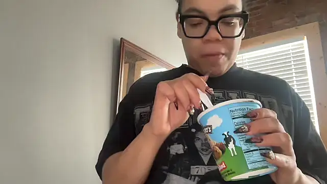 Snapshot of zahrabliss chatting on January 12, 2026, 7:42 pm zahrabliss online show from January 12, 2026, 7:42 pm