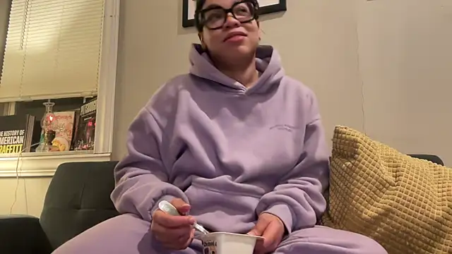 Snapshot of zahrabliss chatting on December 21, 2025, 3:19 am zahrabliss online show from December 21, 2025, 3:19 am