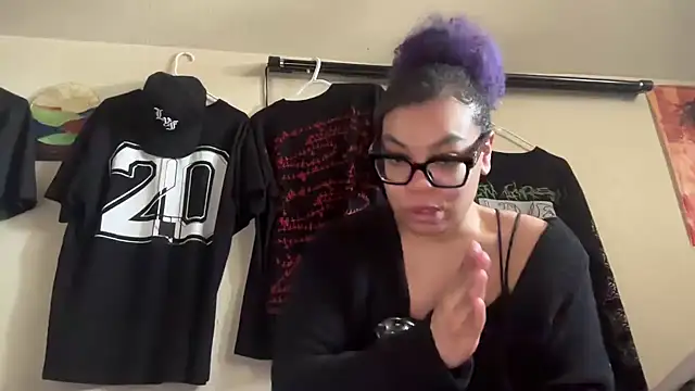 Snapshot of zahrabliss chatting on February 9, 2026, 8:18 pm zahrabliss online show from February 9, 2026, 8:18 pm