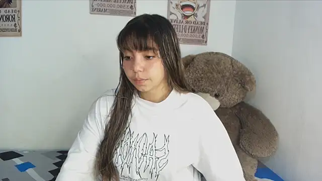 Snapshot of emma_grays2 chatting on February 19, 2026, 3:58 am emma grays2 online show from February 19, 2026, 3:58 am