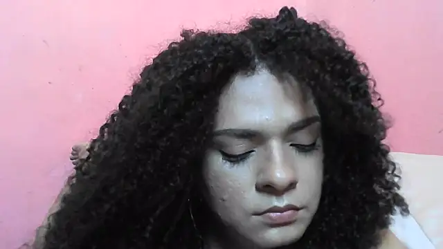 Cachinhospreto online show from November 17, 2025, 5:39 pm