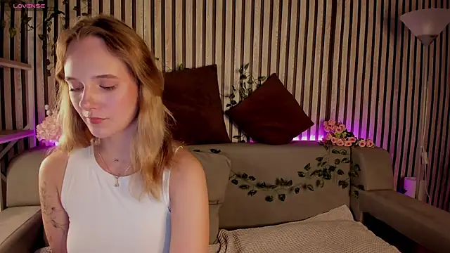 Casey Sweeet online show from June 8, 2026, 3:45 pm