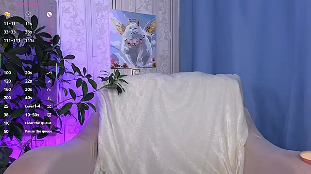 Snapshot of evashiny_ chatting on June 15, 2026, 2:12 am evashiny online show from June 15, 2026, 2:12 am