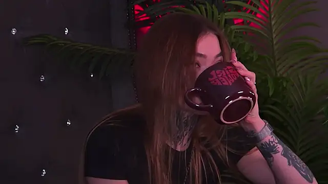 AriWild online show from July 6, 2026, 5:14 am