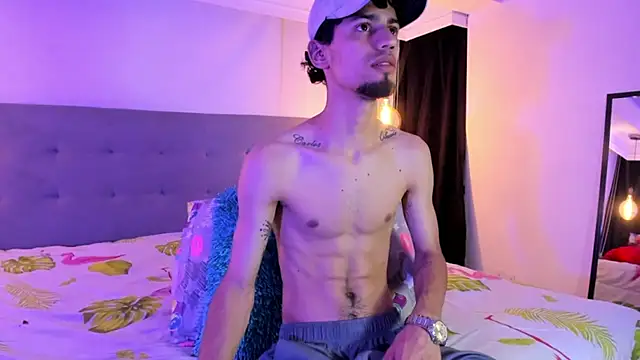 Snapshot of Chris_Angel_ chatting on April 1, 2026, 3:52 am Chris Angel online show from April 1, 2026, 3:52 am