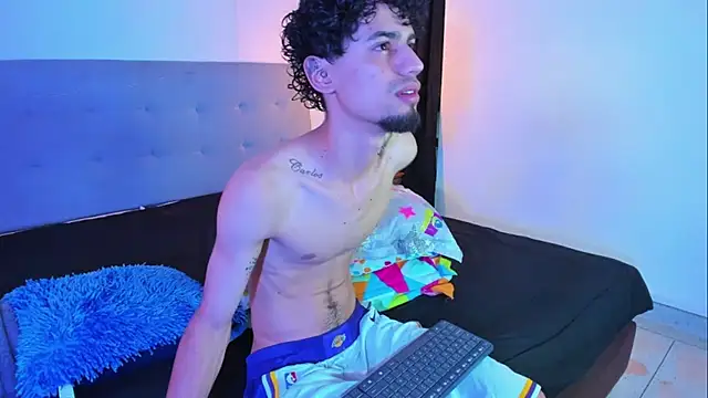 Snapshot of Chris_Angel_ chatting on March 10, 2026, 4:05 am Chris Angel online show from March 10, 2026, 4:05 am