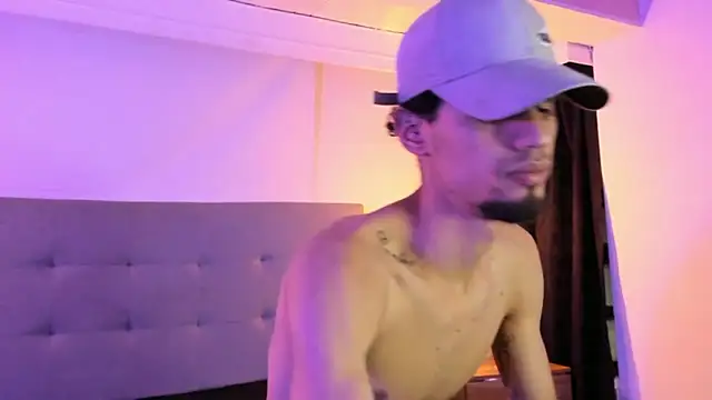 Snapshot of Chris_Angel_ chatting on March 31, 2026, 3:52 am Chris Angel online show from March 31, 2026, 3:52 am