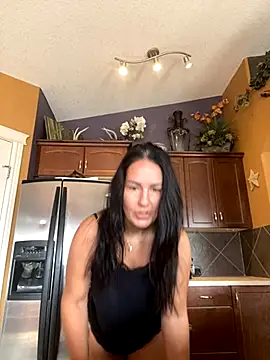 Snapshot of starsaligned chatting on November 3, 2025, 6:22 pm starsaligned online show from November 3, 2025, 6:22 pm