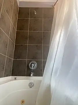 Snapshot of starsaligned chatting on November 28, 2025, 9:04 pm starsaligned online show from November 28, 2025, 9:04 pm