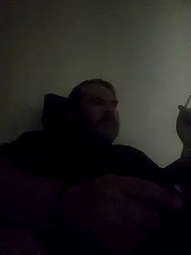 Snapshot of Nesch82 chatting on April 1, 2026, 6:27 pm Nesch82 online show from April 1, 2026, 6:27 pm