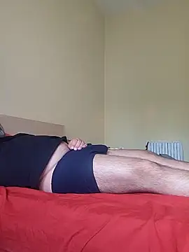 Snapshot of Nesch82 chatting on April 1, 2026, 8:37 am Nesch82 online show from April 1, 2026, 8:37 am