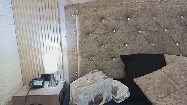 AnastasiaColeman online show from April 15, 2026, 7:58 pm