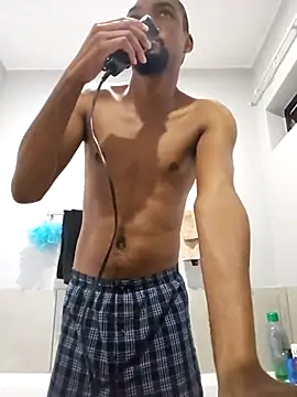 mojaymort online show from October 5, 2025, 1:35 pm