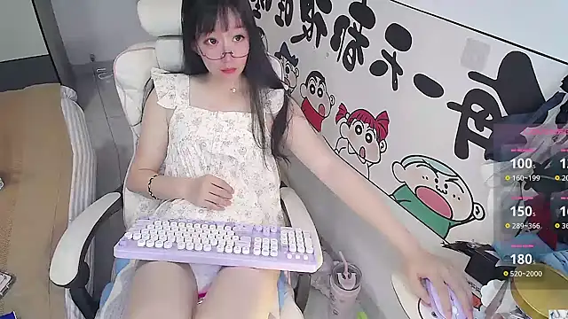 Angela-AMY online show from June 9, 2026, 11:11 am