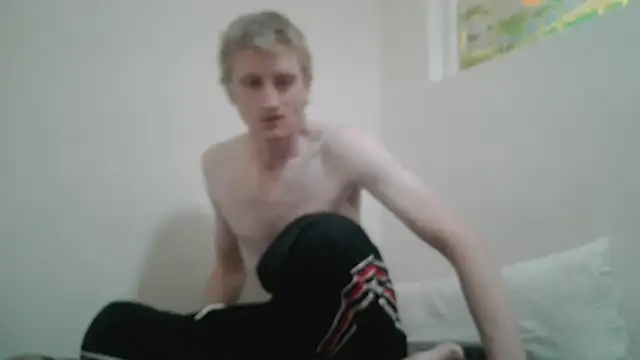 Snapshot of tcute0 chatting on April 13, 2026, 10:36 pm tcute0 online show from April 13, 2026, 10:36 pm