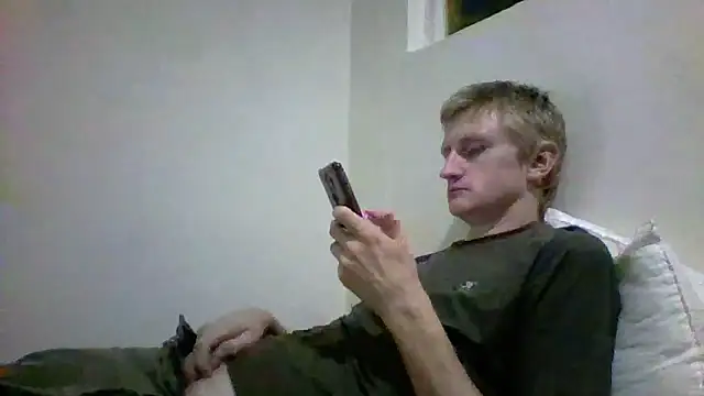 Snapshot of tcute0 chatting on March 6, 2026, 11:27 am tcute0 online show from March 6, 2026, 11:27 am