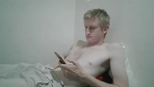 Snapshot of tcute0 chatting on March 16, 2026, 9:28 pm tcute0 online show from March 16, 2026, 9:28 pm