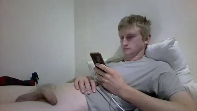 Snapshot of tcute0 chatting on March 9, 2026, 7:45 am tcute0 online show from March 9, 2026, 7:45 am