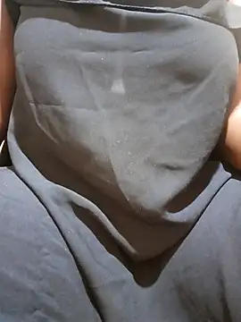 Africanmilk256 online show from November 3, 2025, 4:39 am