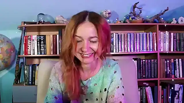 Foxilady357 online show from October 28, 2025, 2:49 pm