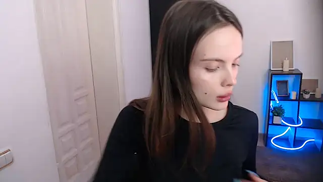 Ariella ari online show from December 18, 2025, 8:45 pm