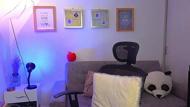 yulian vasquez online show from November 3, 2025, 12:53 pm