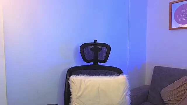 yulian vasquez online show from October 10, 2025, 12:17 pm